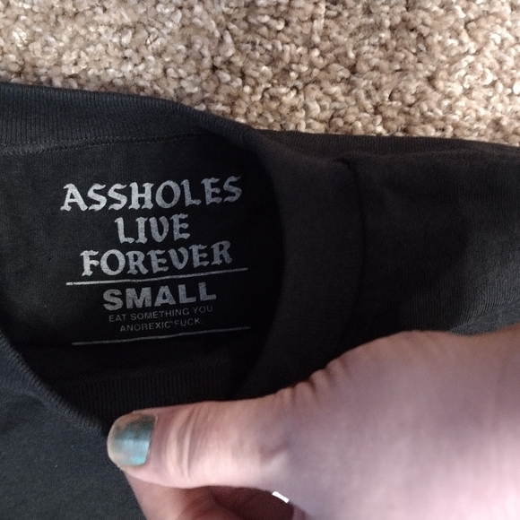 Black Graphic Skeleton Design Tee NWOT - Picture 7 of 9